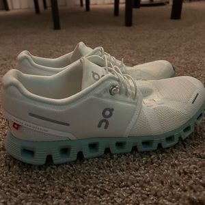 ON Cloud 5 Urban style.